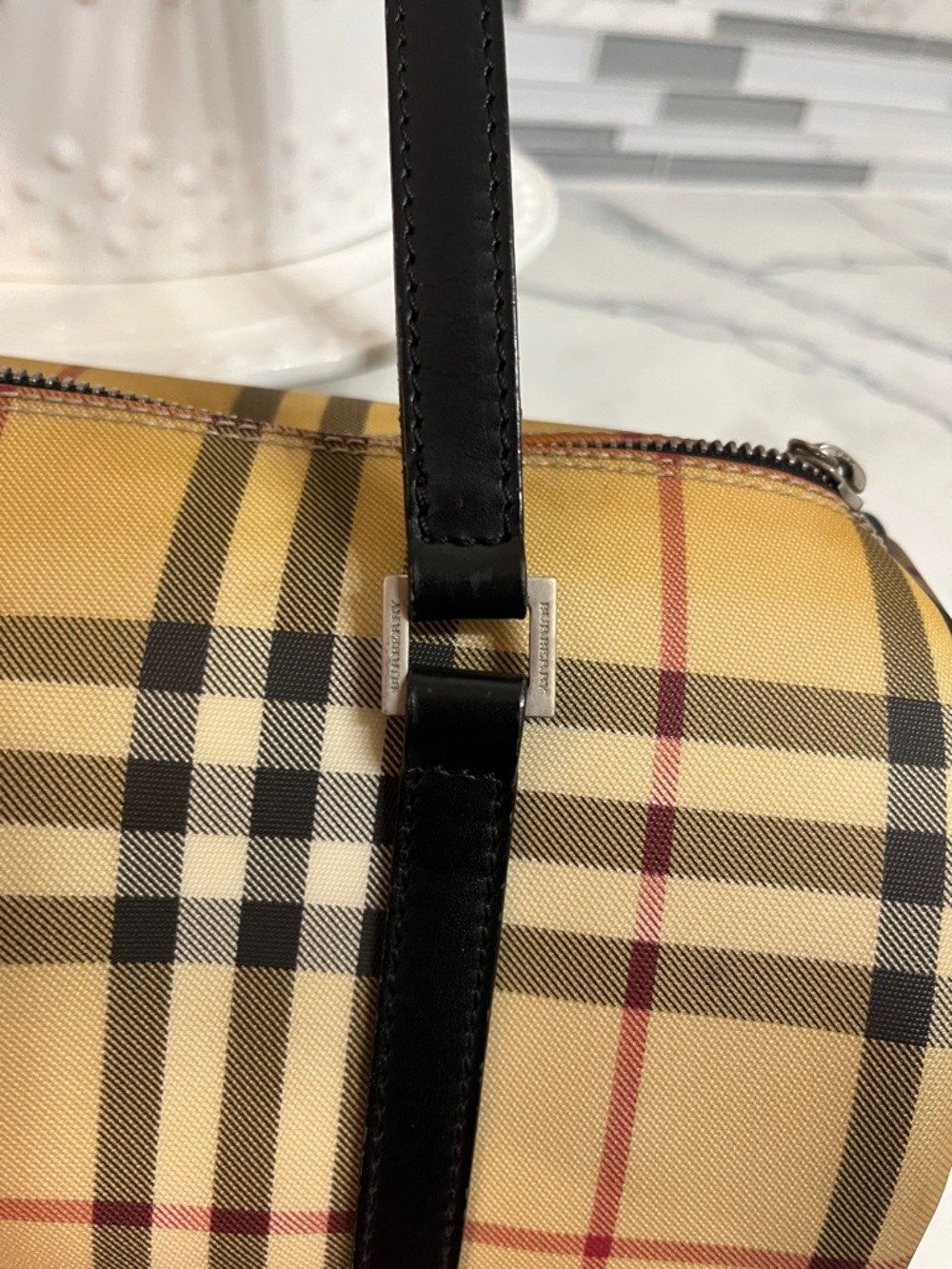 Burberry Beige Plaid Barrel Satchel with Black Trim - Picture 3 of 13